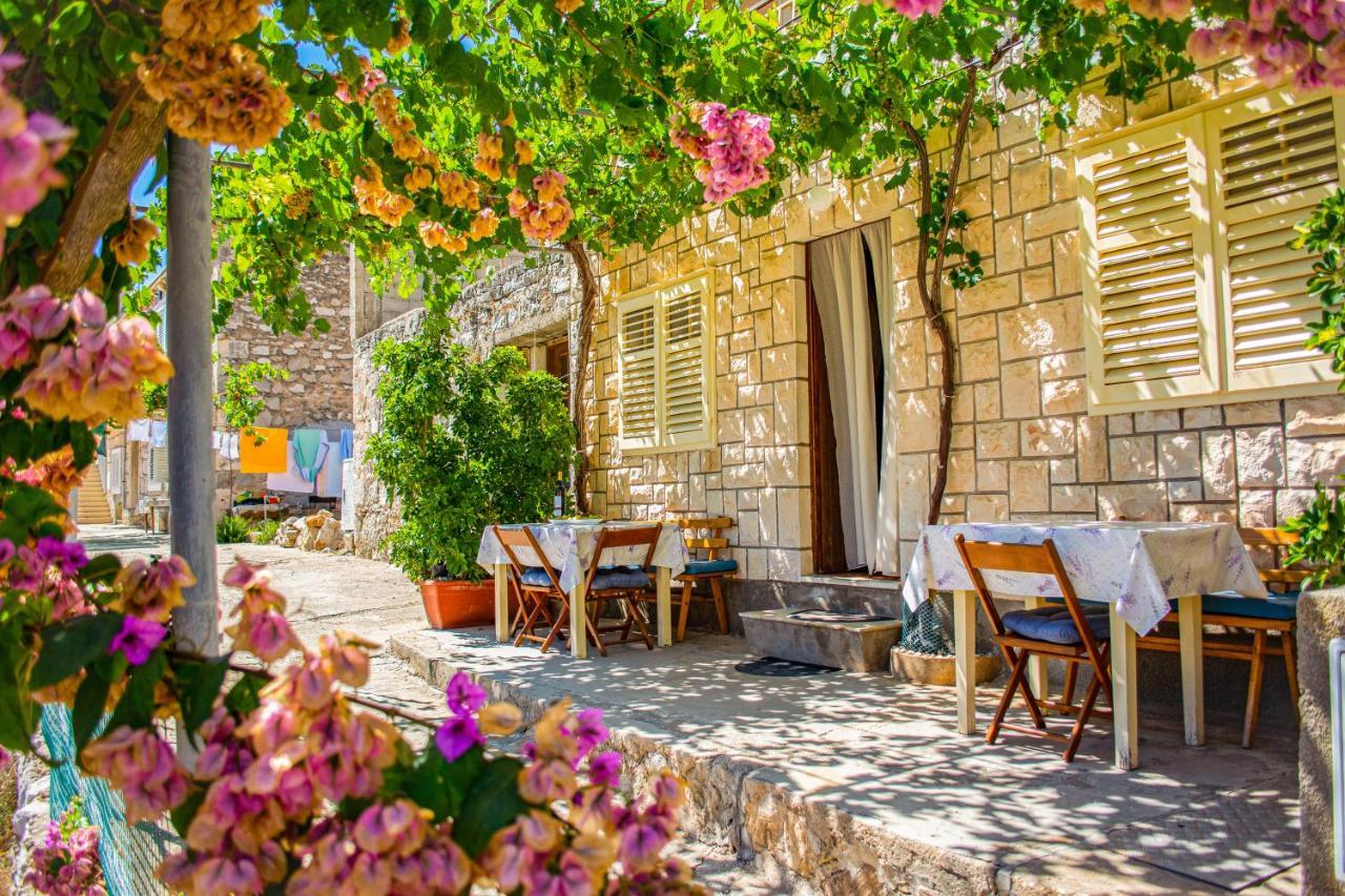 Stone House Dioniz Villa Brnistrova Eksteriør billede